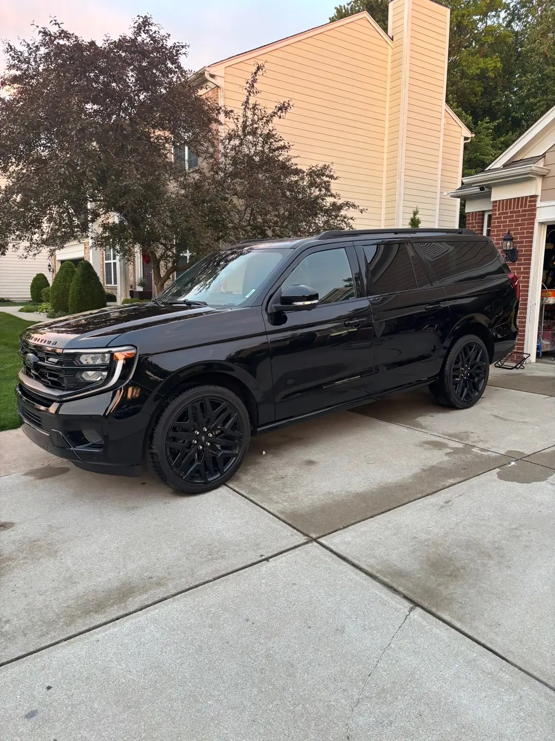 Mirror-Gloss Exterior